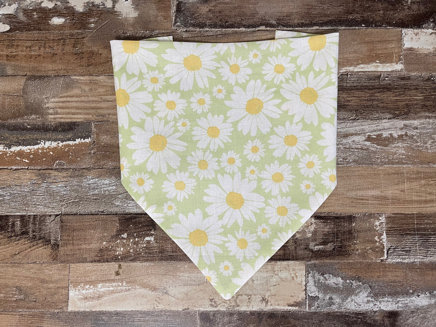 Daisy Me Rollin’ Dog Bandana